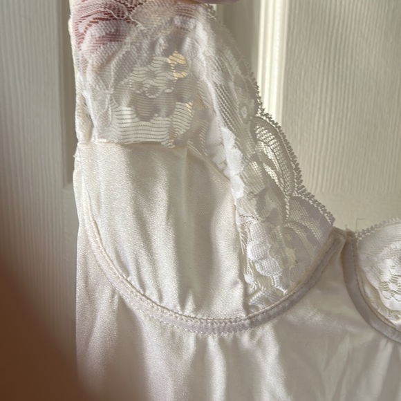 Ladies lingerie - Picture 4 of 5